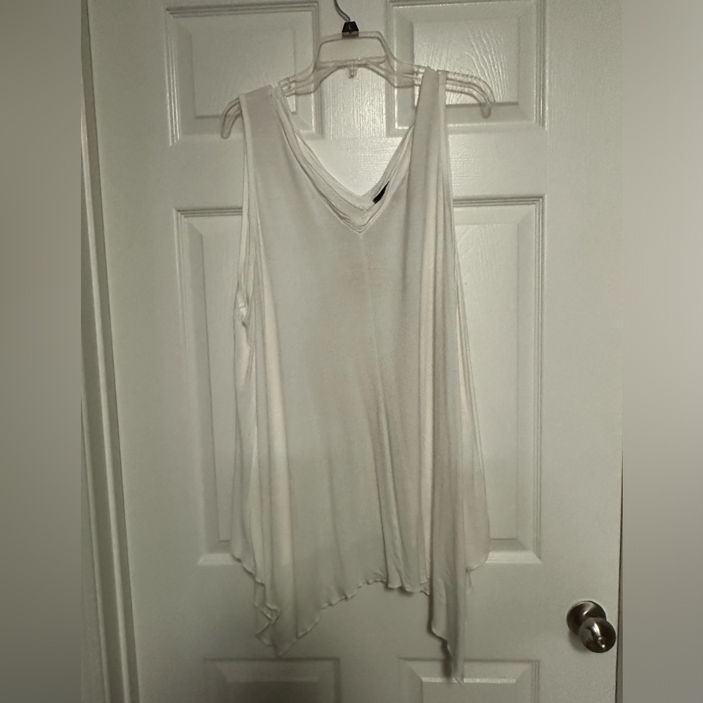 ELLOS WHITE SLEEVELESS TUNIC, SIZE 1X